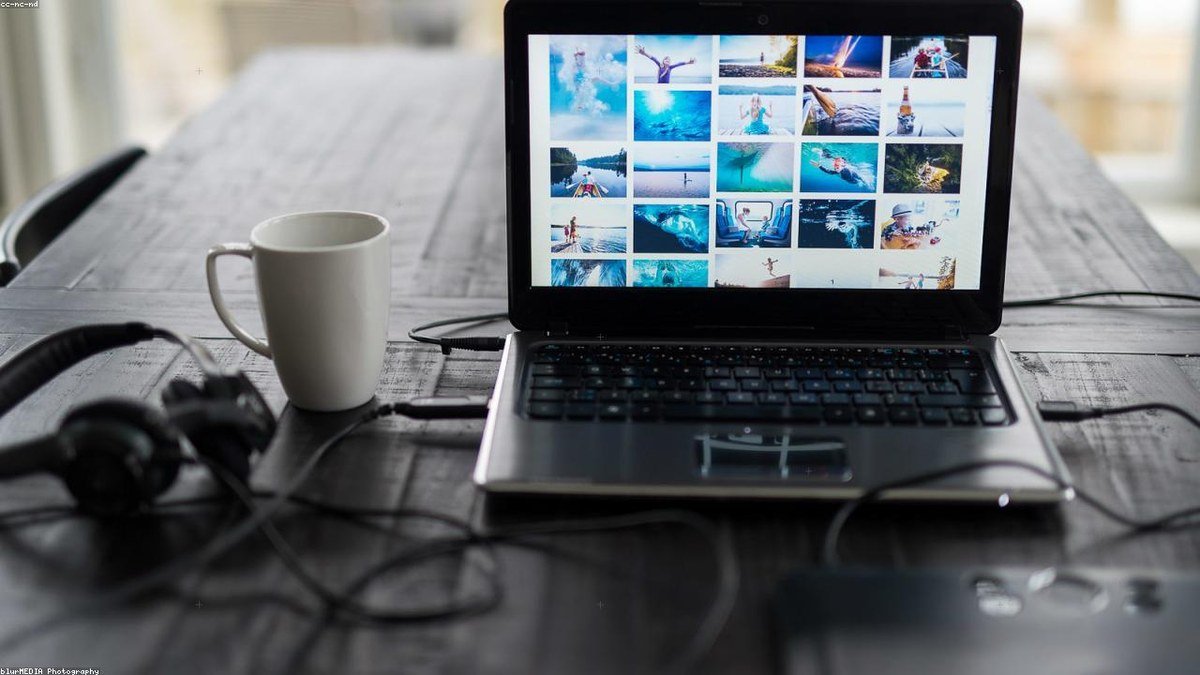 AI Image Prompt Guide for Realistic Blog Thumbnails realistic image