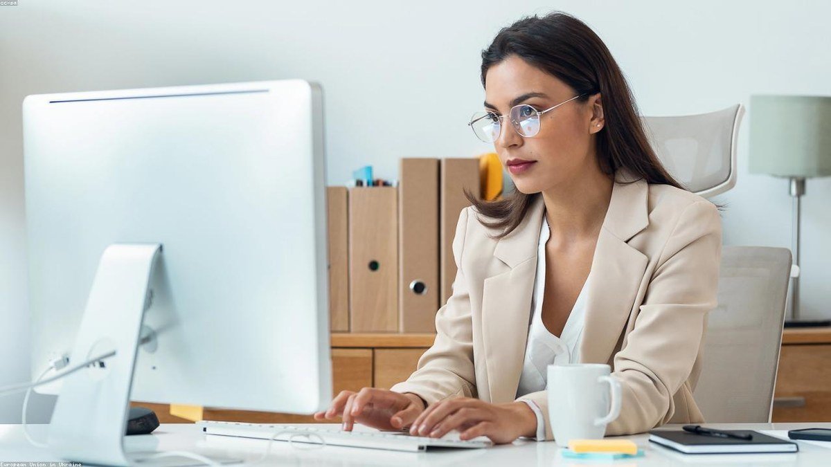 How to Build an AI Agent Workflow Without Coding realistic image